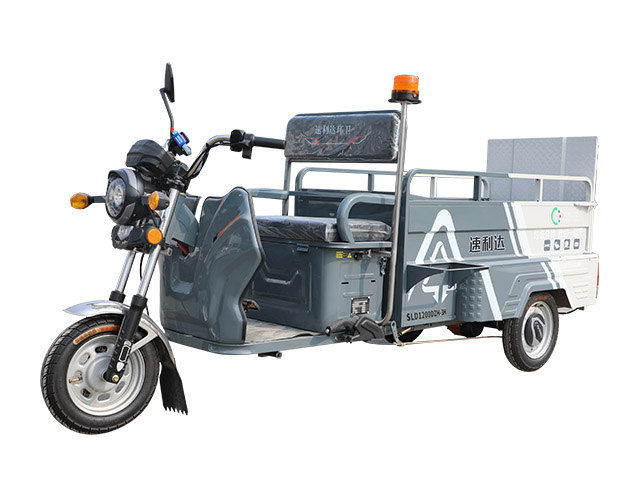 濟寧雙桶垃圾轉(zhuǎn)運車（公告款）